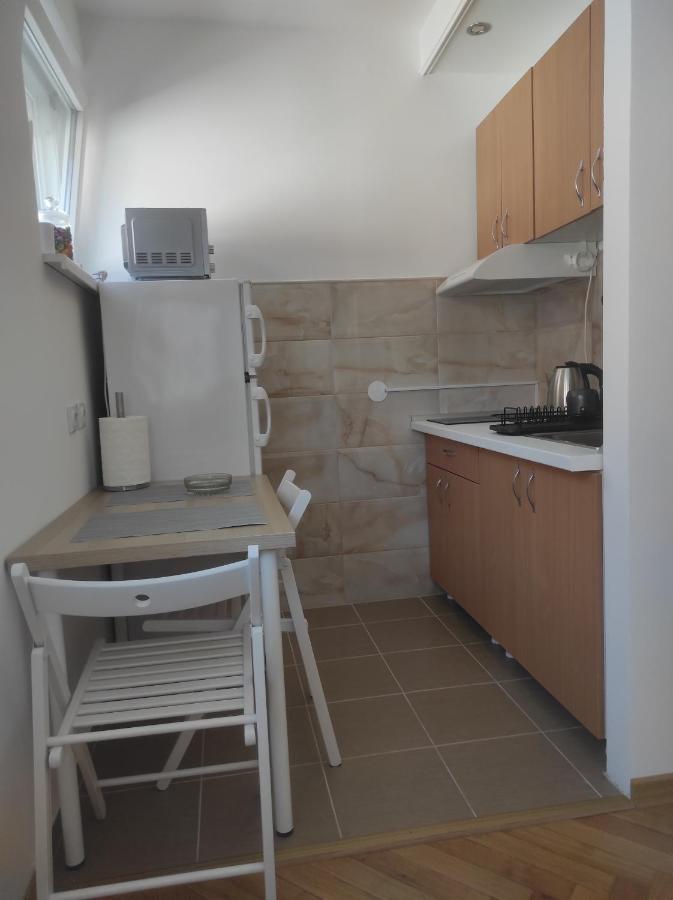 Apartman Nicolas Belgrad Exterior foto